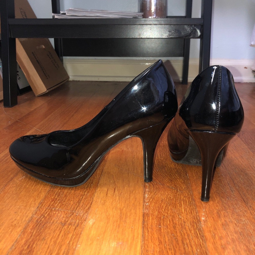 Women’s Chelsea Moreland heels